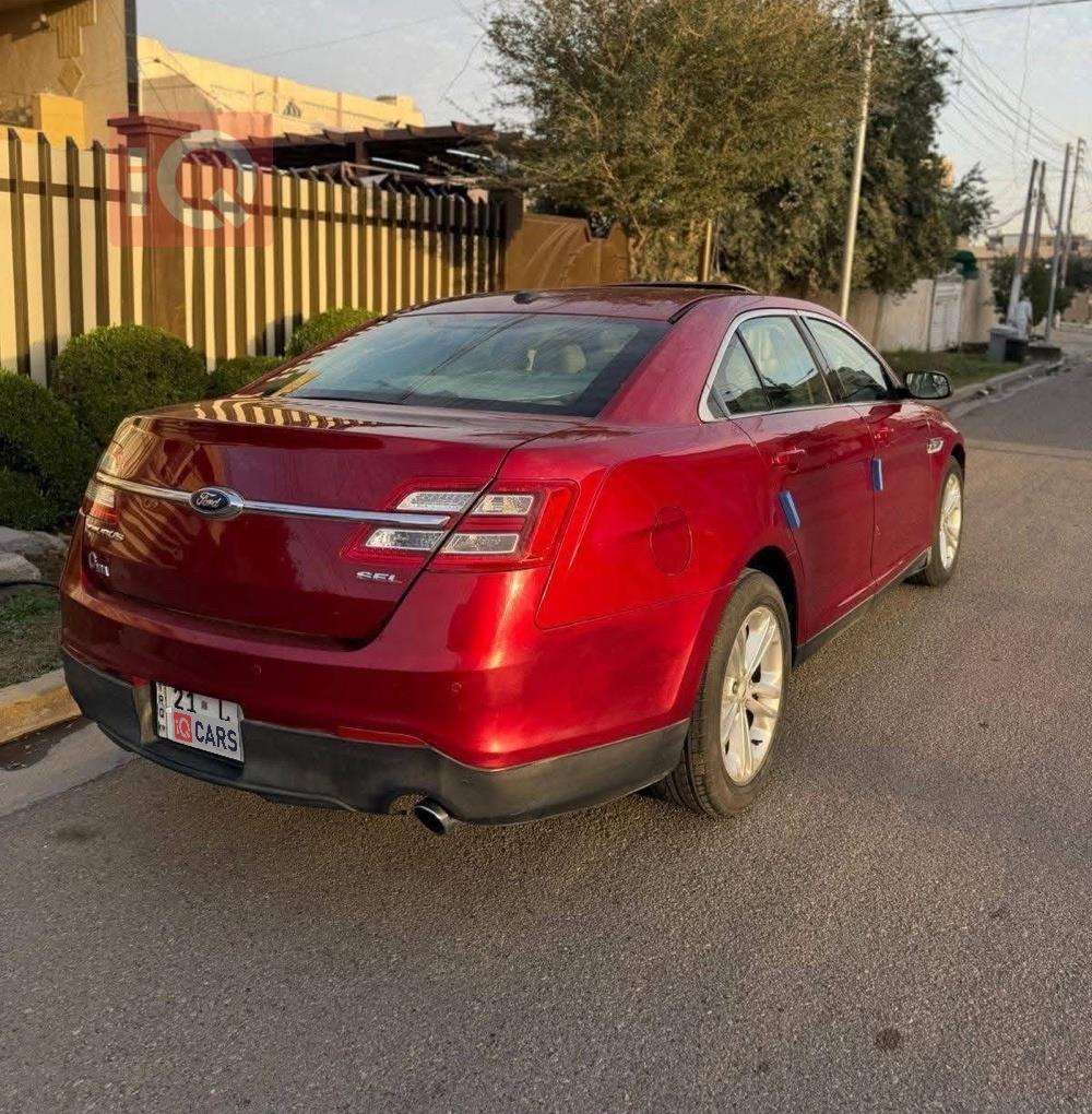 فورد تورس